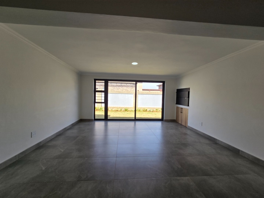 3 Bedroom Property for Sale in Van Der Hoff Park North West